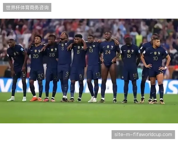 德尚为保留主力体能付出代价,法国队轮换阵容的化学反应远未达到最佳 德尚为保留主力体能付出代价,法国队轮换阵容的化学反应远未达到最佳